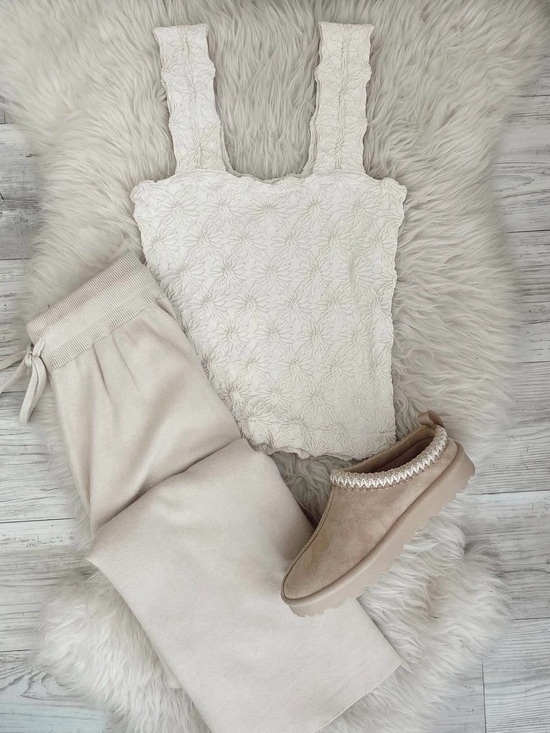So Me Tops - So Me Cream Floral Embroidered Jacquard Seamless Square Neck Tank Top Wide Strap